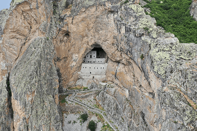Meryem Ana Manastırı