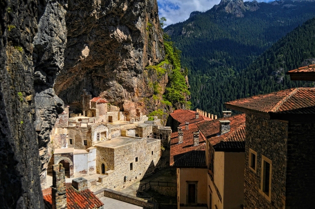 Manastır Vadisi