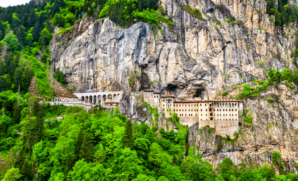 Trabzon Sümela Manastırı